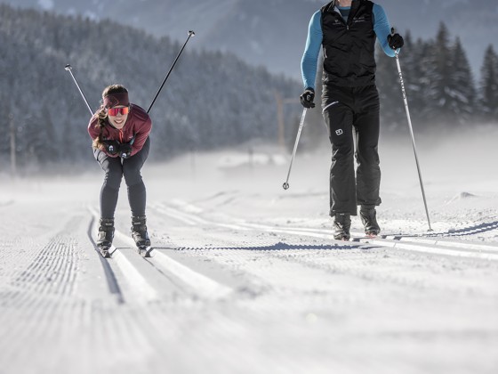 zillertal koenigsleiten winter langlaufen paar